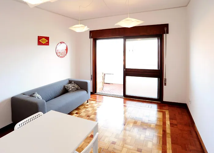 Omega White * Oporto